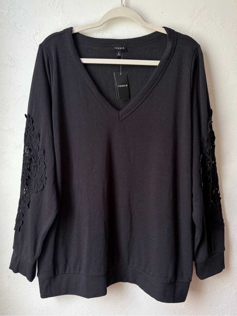 Torrid Black Crochet Sleeve Fleece Sweatshirt 2X V-Neck Pullover NWT